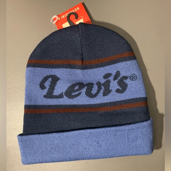 LEVIS 2 WAYS TO WEAR REVERSIBLE SKULLY HAT - Picture 2 of 3